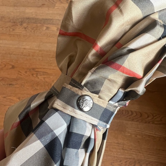 Burberrys Plaid Umbrella - Picture 2 of 6